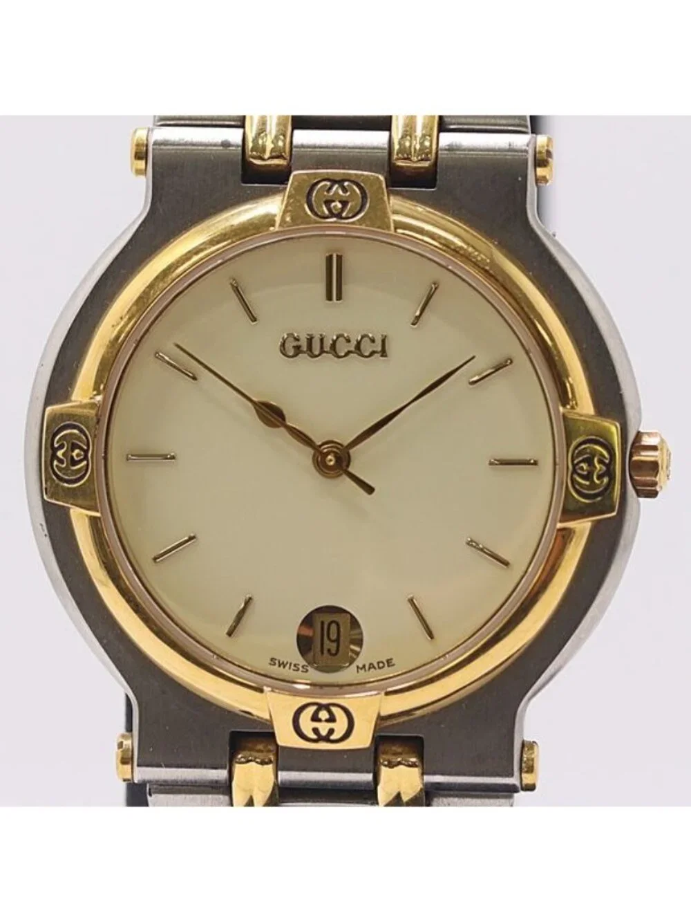 Gucci Quartz Date Ivory Dial Watch